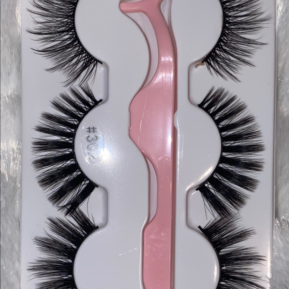 Lashes 😊 - Picture 9 of 11